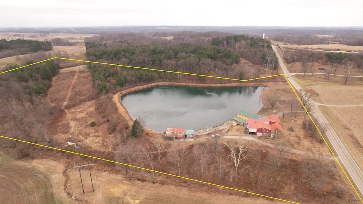 Private Lake Getaway With Incredible Hunting, Fishing And Potential ...