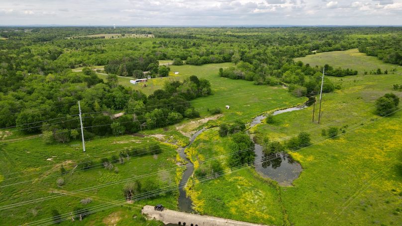 dji_fly_20230428_160948_856_1682716199541_photo