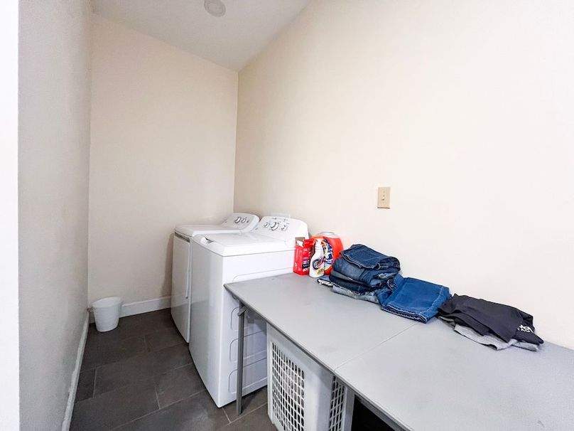 Oswego_1.79_Paro_Photos_11