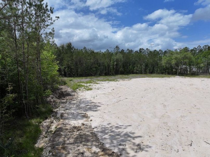 dji_fly_20260417_101836_0122_1776450668606_photo