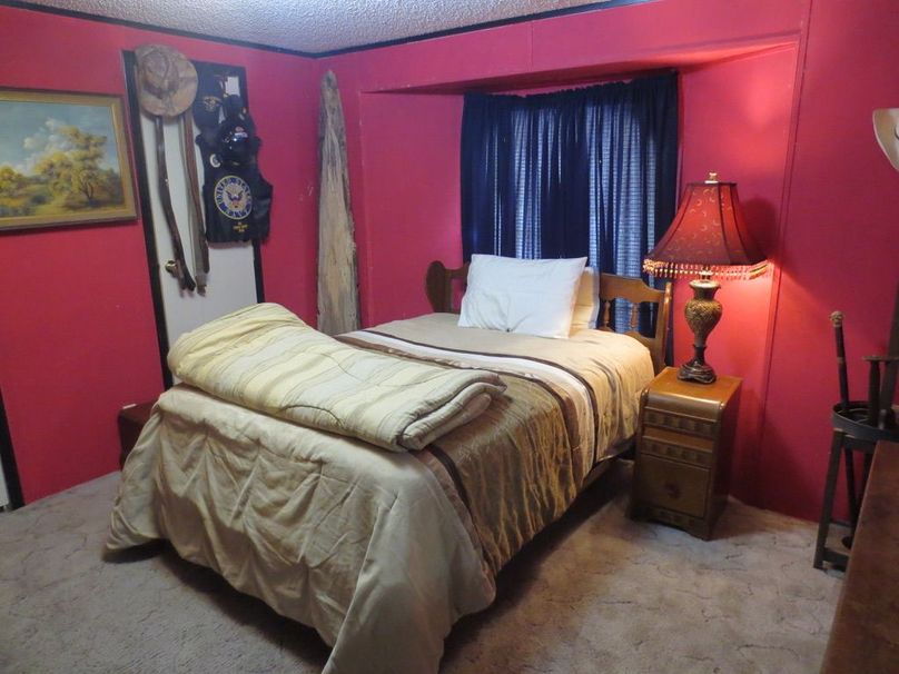 460C1A82-0736-45AA-9B87-B85B03111C83_1_105_c