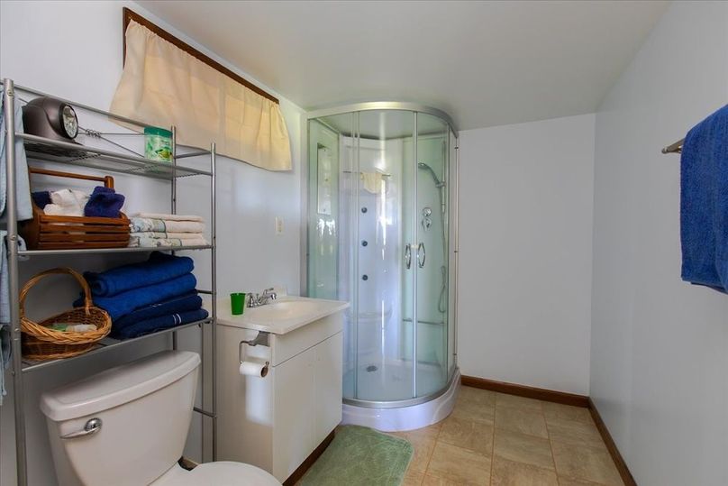 055-Bathroom 2