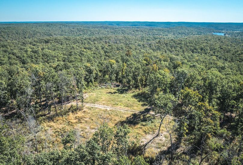 DJI_20251009053335_0627_D