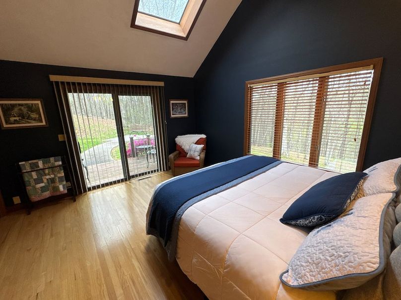 Calhoun, WV 132.84 AC Szegi 2-032