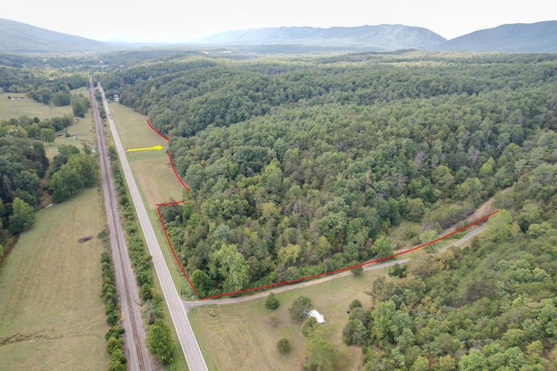 23 N Top GOSHEN side road_BOUNDARIES