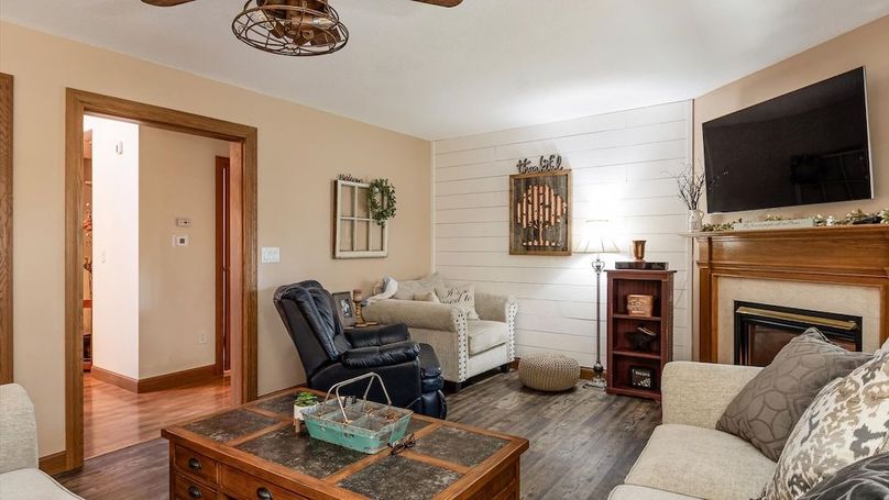 17-zj 18384 Crawmer Rd Se,044