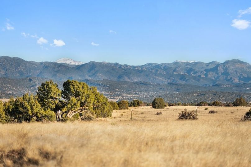 025 - Northern Mountain Views