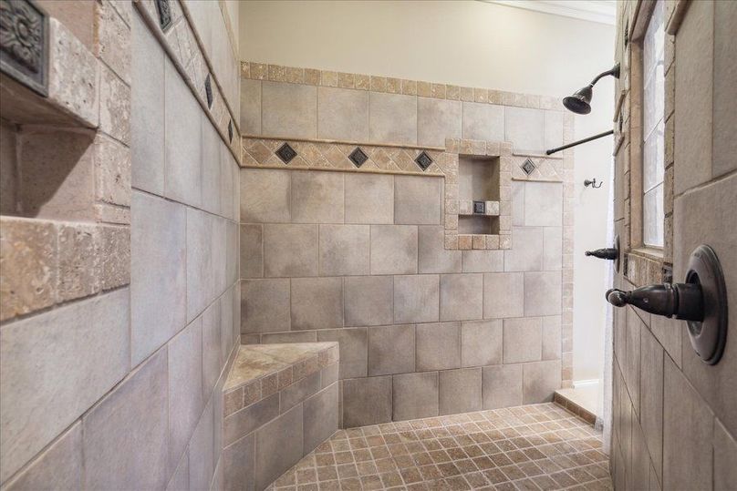 28-28-1528249m-5300 Raleigh Lagrange Dr