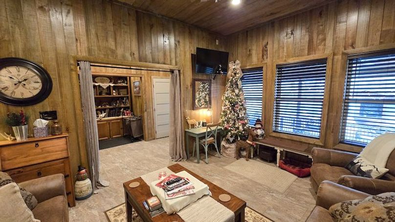 Claiborne Co-314-Fernandez-52