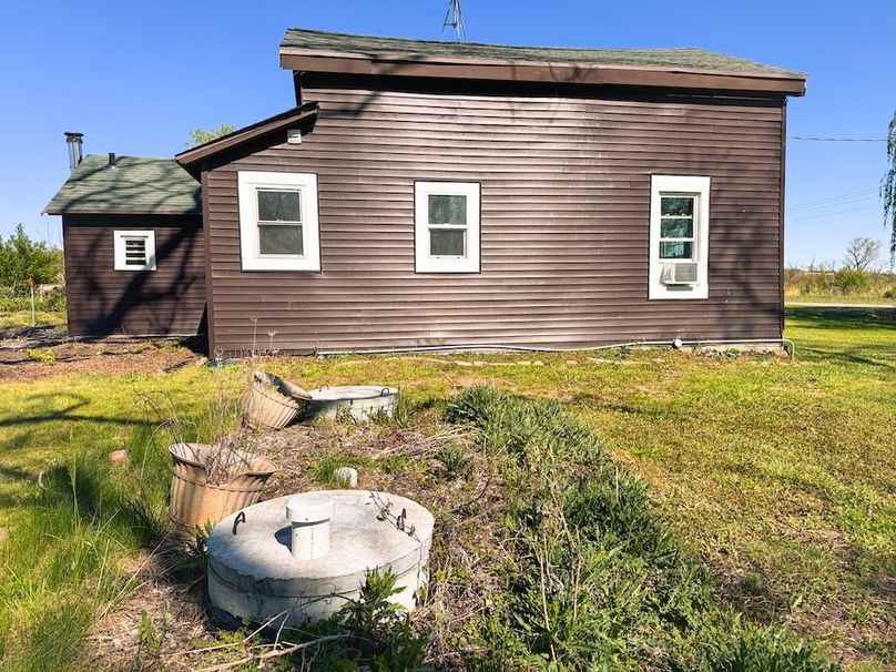15936 W Beloit Newark Rd-35