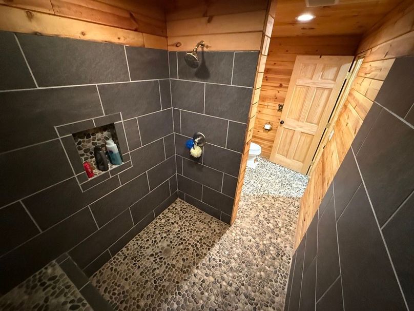 060 I think I_m really liking this shower!!