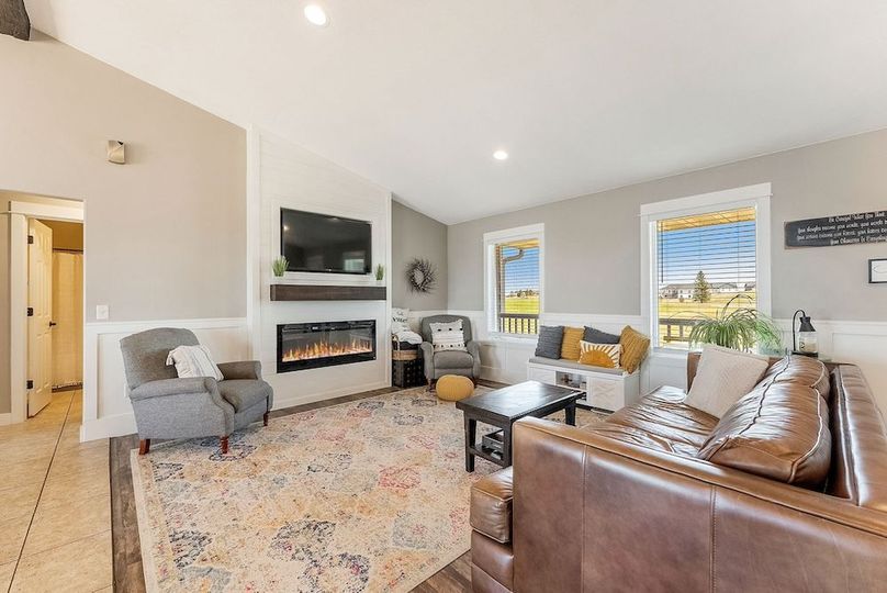 9-web-or-mls-194 Northbay Dr-36
