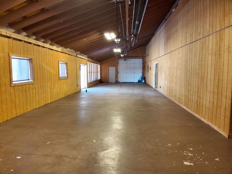 Copy of Lodge inside 2 Large