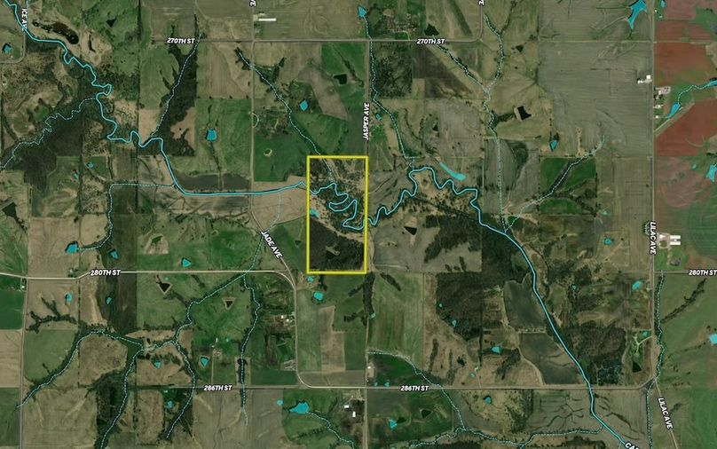 2 Davis 80 Neighborhood