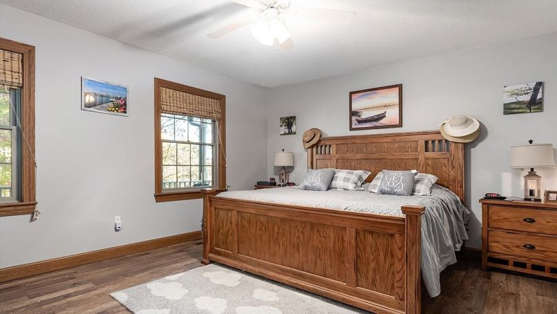 22-zj 18384 Crawmer Rd Se,055