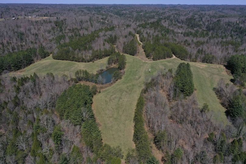 001 beautiful aerial overview looking North over the tract from above the cliffline