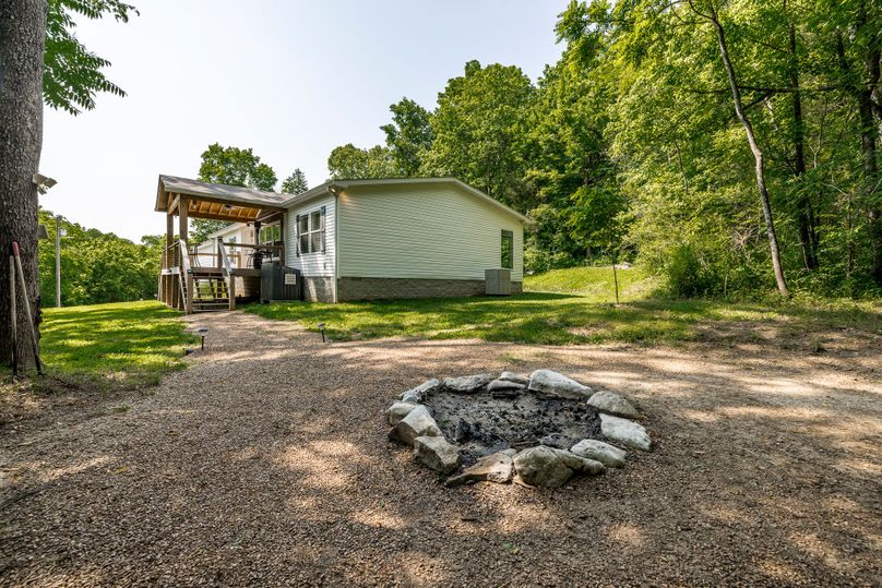 3892 Carters Branch Rd-3