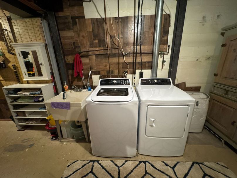 Calhoun, WV 132.84 AC Szegi 2-070