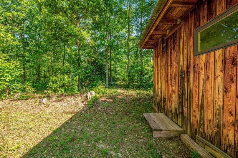 60-75-web-or-mls-279 Poplar Rd exterior-14