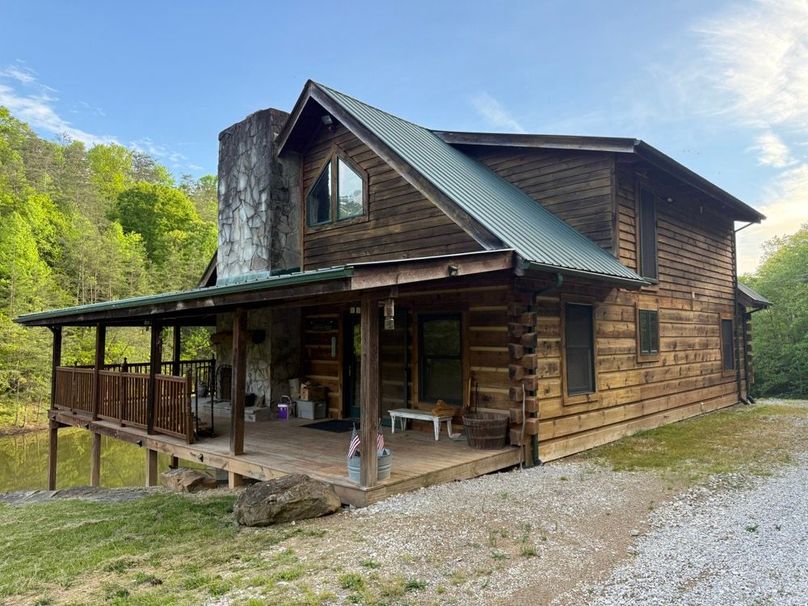031 view of the northeast side of the cabin