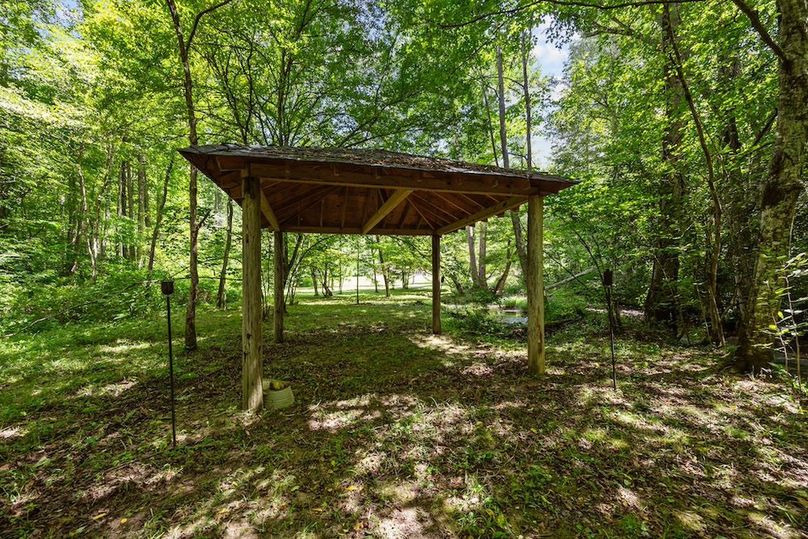 20-web-or-mls-4928 Yellow Creek Rd 018