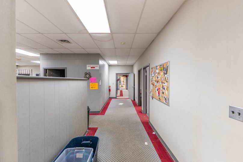 Winnebago 2.05 (Flee Market)_23