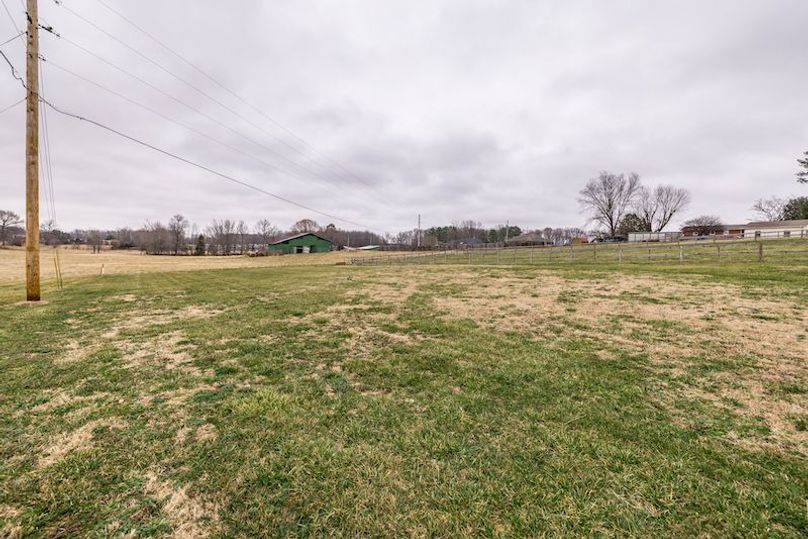 420 Jack Porter Rd-14