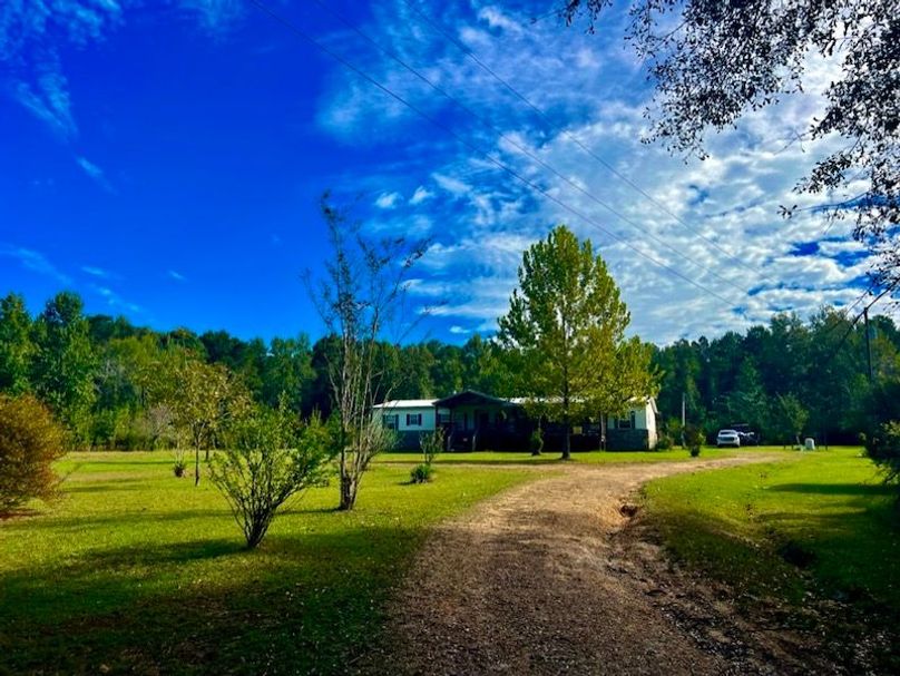 576B74FC-EF33-45DE-8B6E-4C70B73011F1_1_105_c