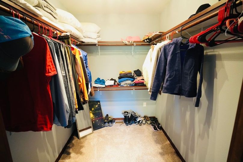 15Master closet