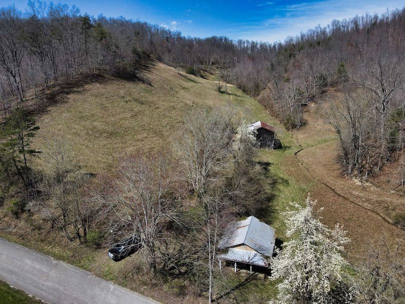 010  awesome overview looking up the valley from above the drive way off the county road