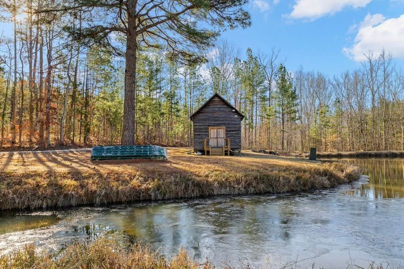 43-33-web-or-mls-1051-S-Hill-Rd-33