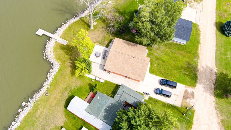 18. overhead view of lot