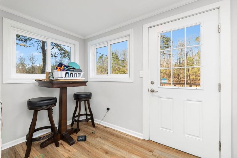 29-21-web-or-mls-1051-S-Hill-Rd-21