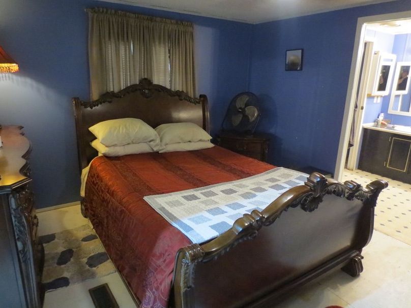 BC703983-763C-45F8-BA60-3826EA521FB4_1_105_c