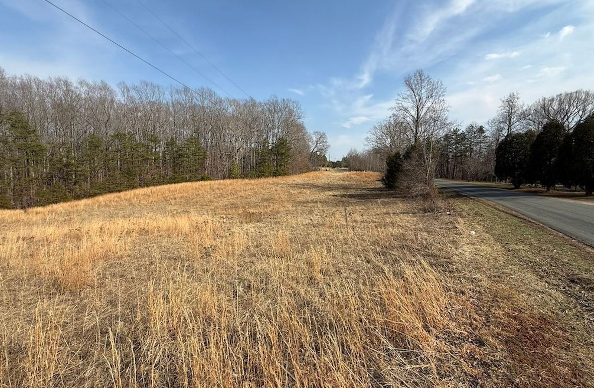 1BE6E0CC-87A5-480E-9917-426D936195B2_1_102_o