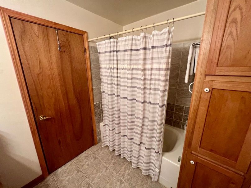 196DCD72-646E-476B-BD90-7D6FC6BAA6C4_1_201_a