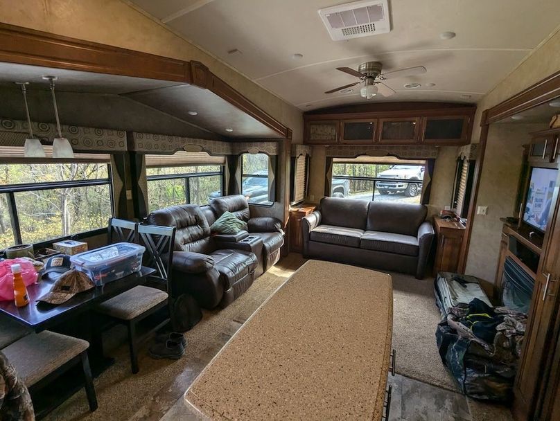 PXL_20251101_180125366