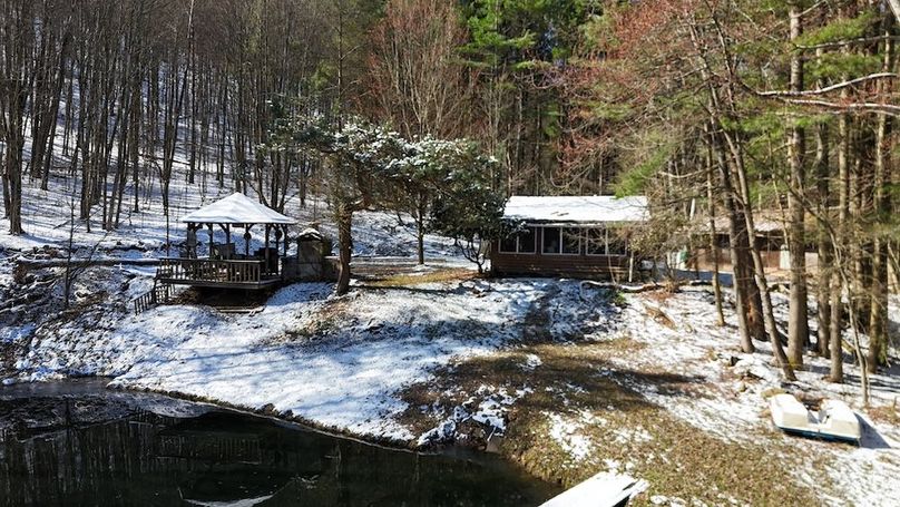 35  DJI_20260408222221_0010_D