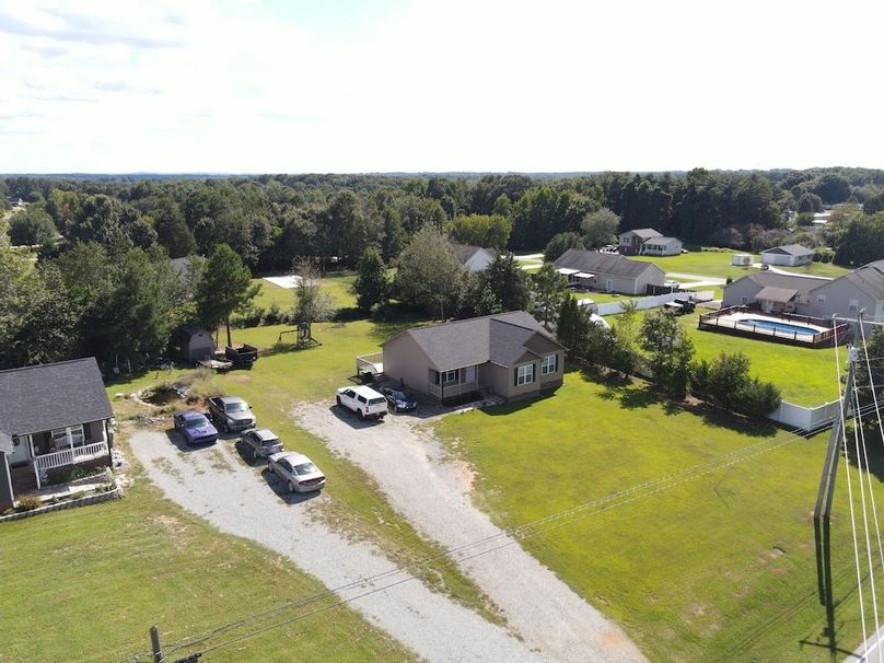 dji_fly_20250827_155718_354_1756324654070_photo