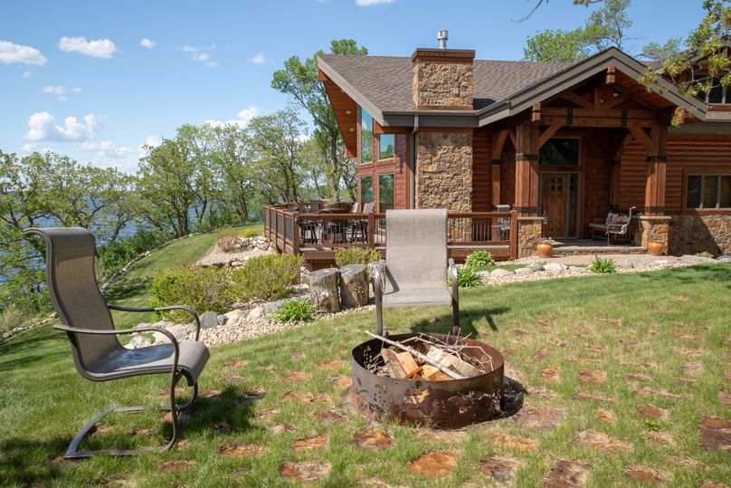 30. firepit area