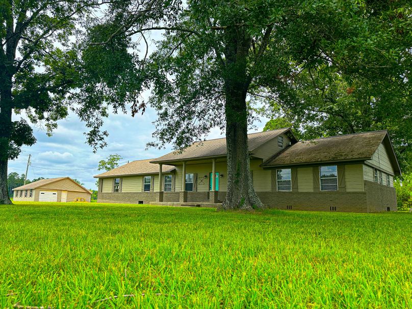 Chickasaw 2.3 w Home-02