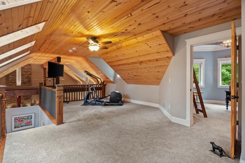 65 Master Suite Loft 2