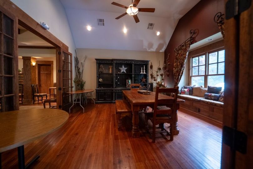 46 Featured_ProPhoto-24