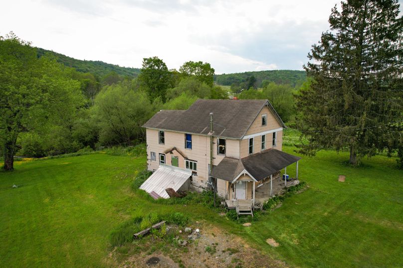 Tompkins_10.85-Gregrow_Photos_13