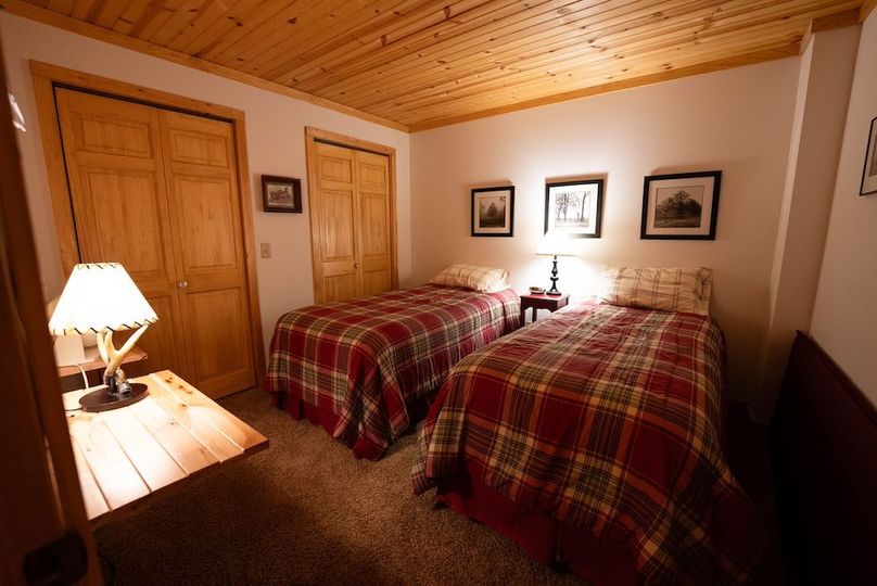 Cedar IA 152 Featured Z6