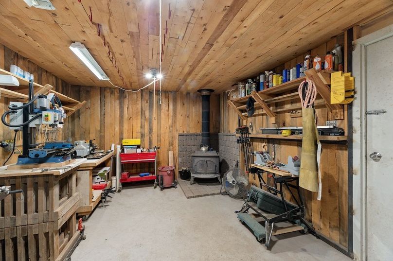 041.5 - Heated Work Shop