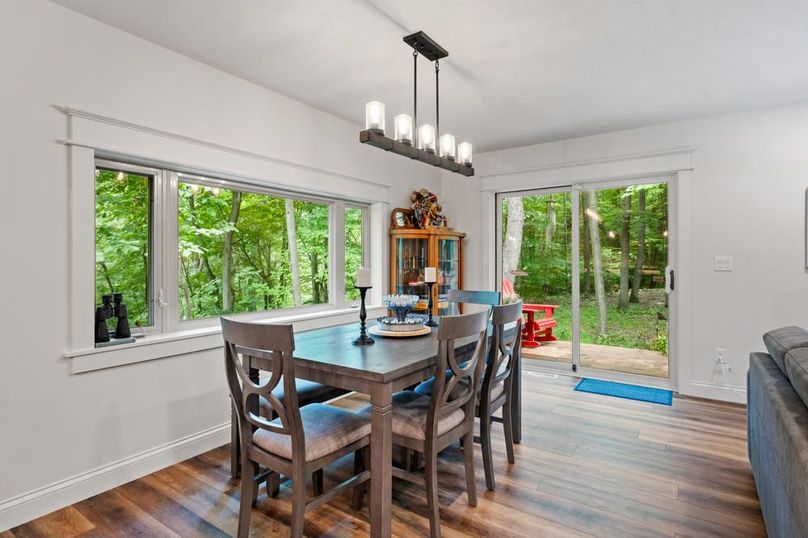 78 Guest House Dining Area