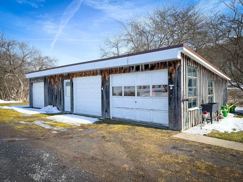 Cayuga 32 Stoyell Photos 6