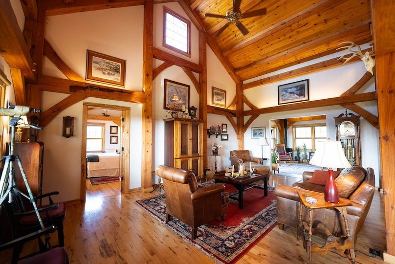 Cedar IA 152 Featured R