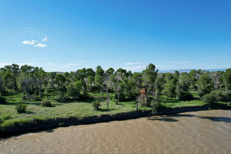 C45087A5-2BC0-4F79-851A-B72B514BCC7E_1_201_a